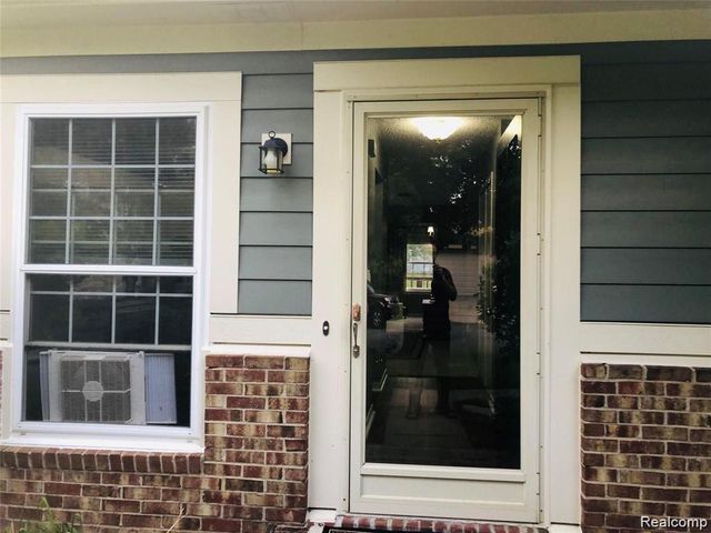 41419 Cornell Drive, Novi, MI 48377