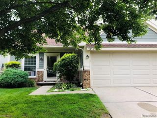 41419 Cornell Drive, Novi, MI 48377