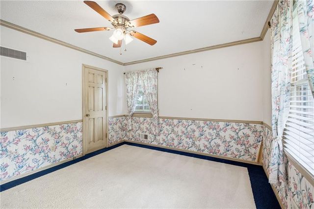 403 S Silver Top Lane, Raymore, MO 64083