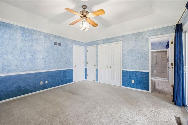 403 S Silver Top Lane, Raymore, MO 64083