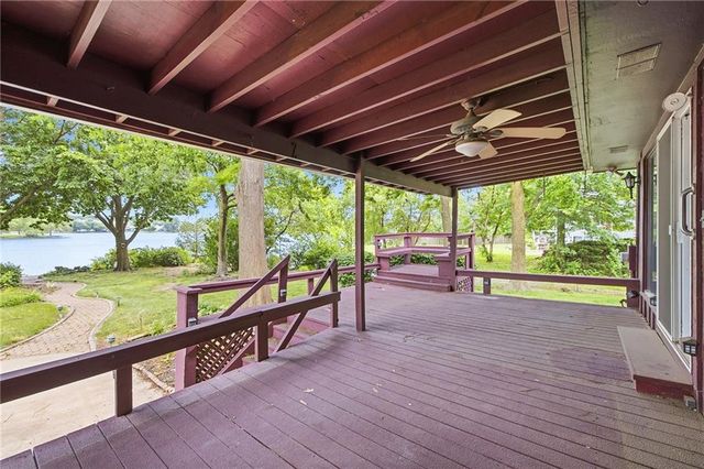 403 S Silver Top Lane, Raymore, MO 64083