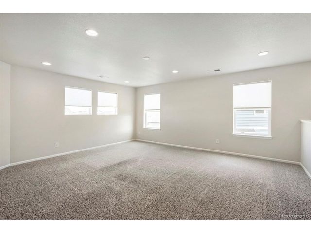 3444 Ralston Creek Dr, Loveland, CO 80538