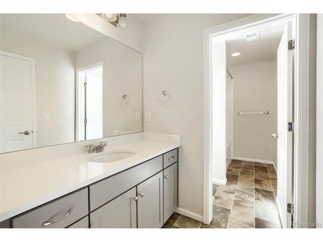 3444 Ralston Creek Dr, Loveland, CO 80538