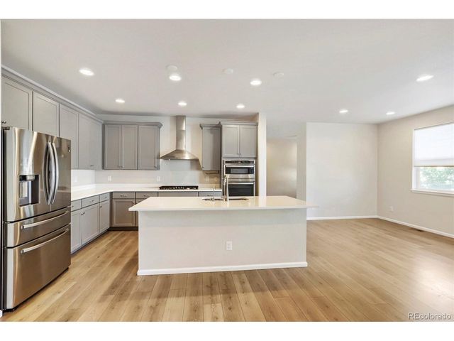 3444 Ralston Creek Dr, Loveland, CO 80538