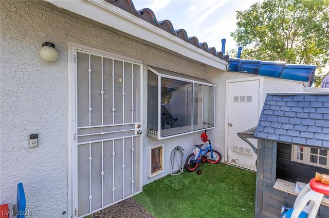 2140 Willowbury Drive C, Las Vegas, NV 89108