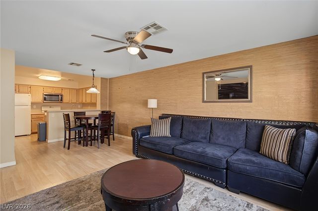 2140 Willowbury Drive C, Las Vegas, NV 89108