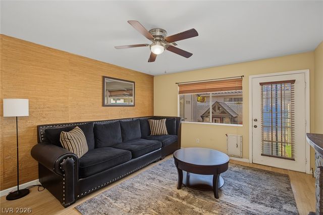 2140 Willowbury Drive C, Las Vegas, NV 89108