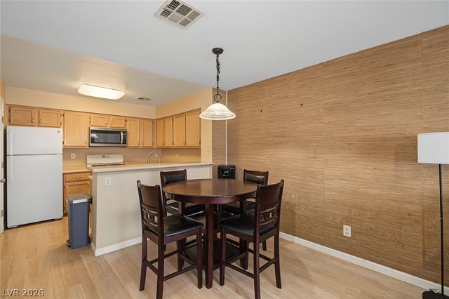2140 Willowbury Drive C, Las Vegas, NV 89108