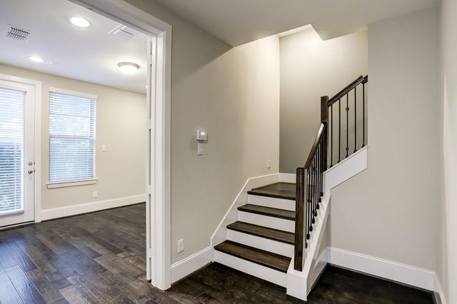 5457 Larkin Street, Houston, TX 77007