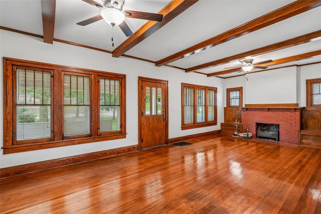 683 35th Street, Des Moines, IA 50312