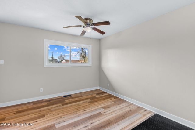 3316 E Indian Trail, Louisville, KY 40213