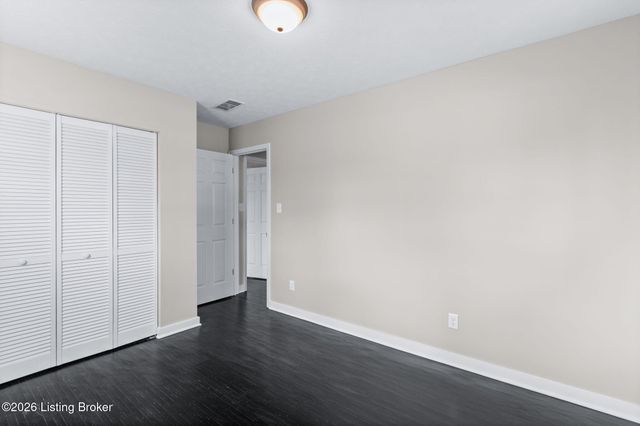 3316 E Indian Trail, Louisville, KY 40213