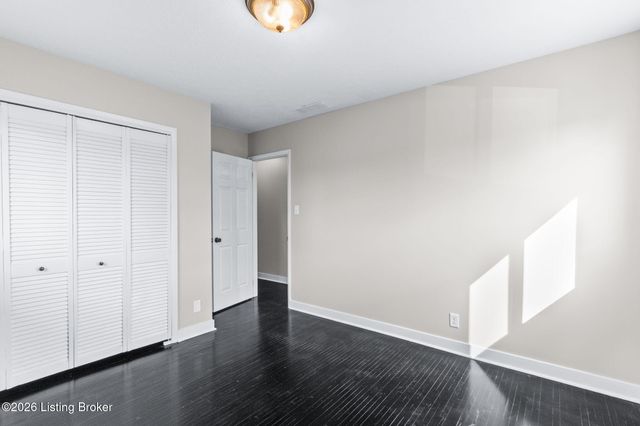 3316 E Indian Trail, Louisville, KY 40213