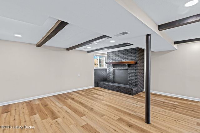 3316 E Indian Trail, Louisville, KY 40213