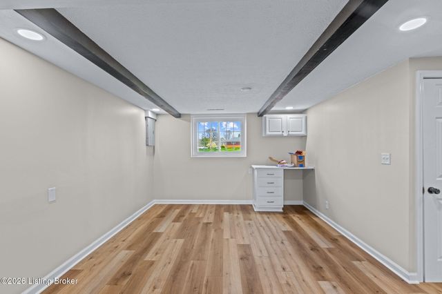 3316 E Indian Trail, Louisville, KY 40213