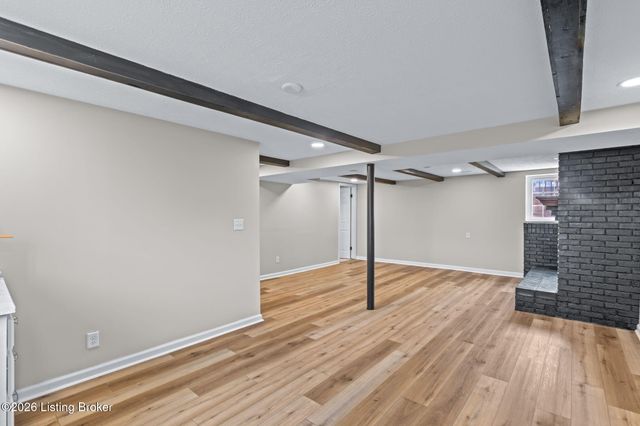 3316 E Indian Trail, Louisville, KY 40213