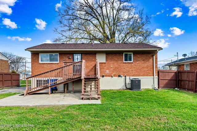 3316 E Indian Trail, Louisville, KY 40213