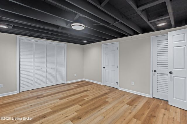 3316 E Indian Trail, Louisville, KY 40213