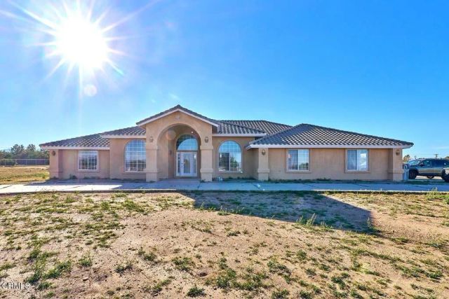 7176 Cataba Road, Oak Hills, CA 92344