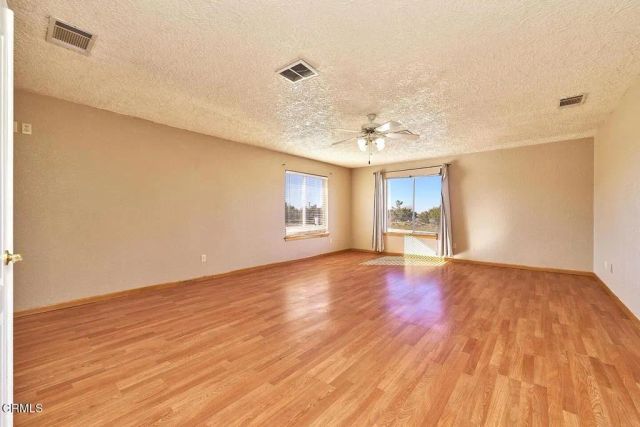 7176 Cataba Road, Oak Hills, CA 92344