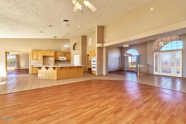 7176 Cataba Road, Oak Hills, CA 92344