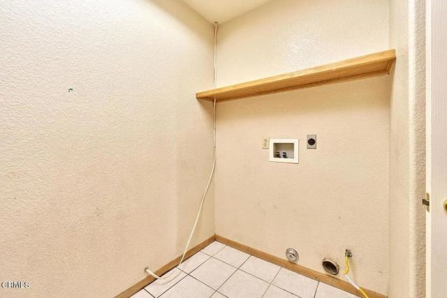 7176 Cataba Road, Oak Hills, CA 92344