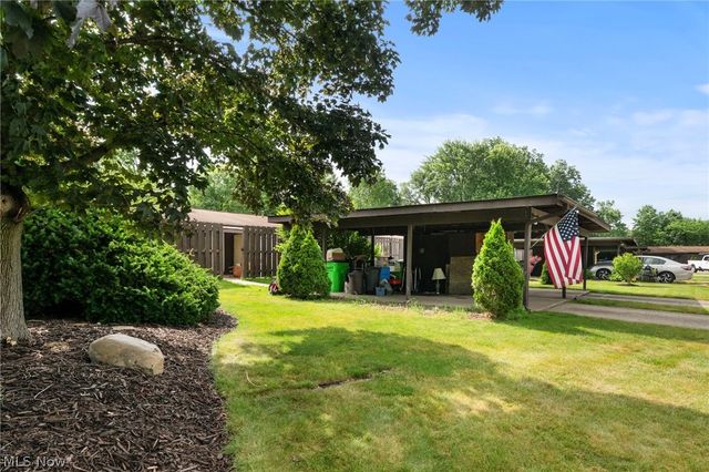 37 Greenfield Court, Berea, OH 44017