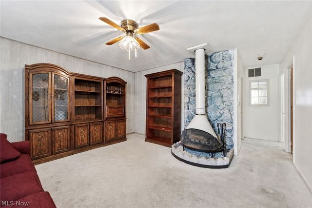 37 Greenfield Court, Berea, OH 44017