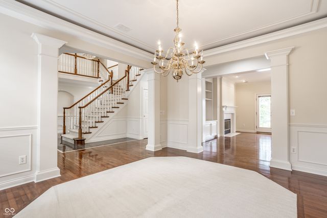 8039 Heyward Drive, Indianapolis, IN 46250