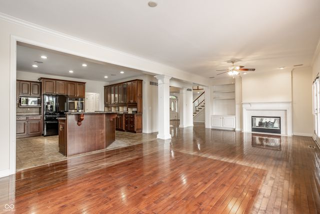 8039 Heyward Drive, Indianapolis, IN 46250