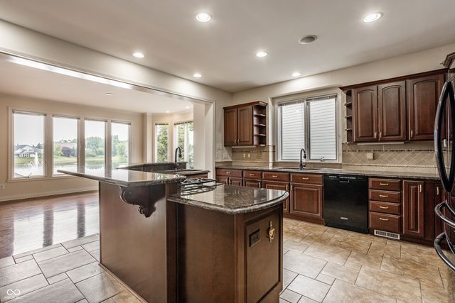 8039 Heyward Drive, Indianapolis, IN 46250