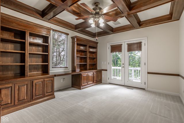 8039 Heyward Drive, Indianapolis, IN 46250