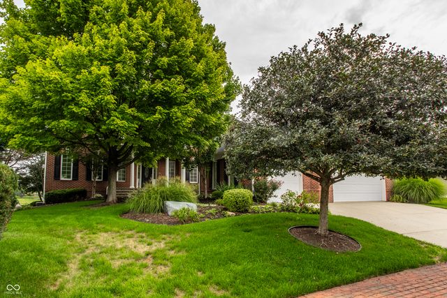 8039 Heyward Drive, Indianapolis, IN 46250