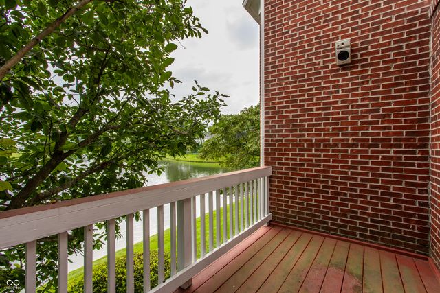 8039 Heyward Drive, Indianapolis, IN 46250