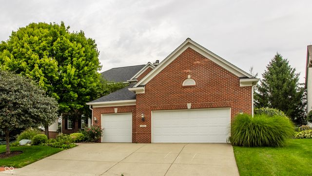 8039 Heyward Drive, Indianapolis, IN 46250
