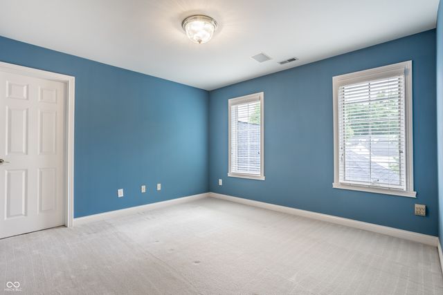8039 Heyward Drive, Indianapolis, IN 46250
