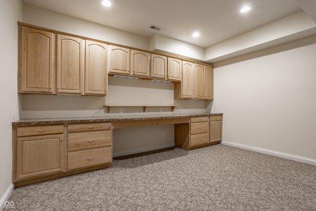 8039 Heyward Drive, Indianapolis, IN 46250