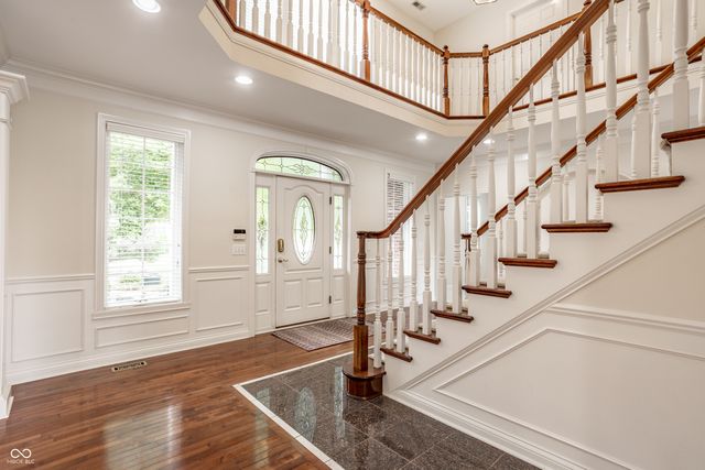 8039 Heyward Drive, Indianapolis, IN 46250