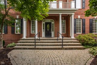 8039 Heyward Drive, Indianapolis, IN 46250