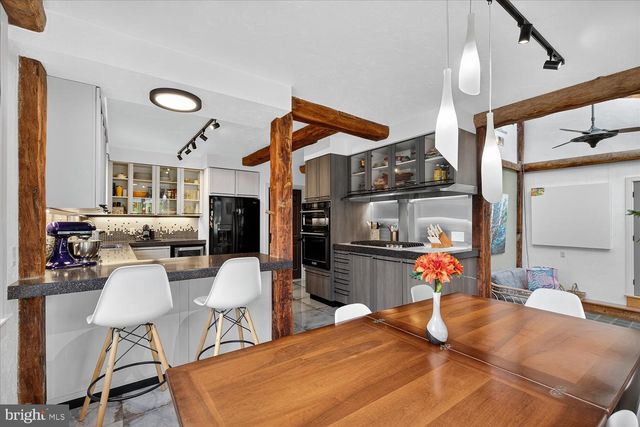 464 LOCUST LN, Littlestown, PA 17340