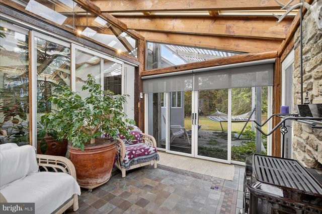 464 LOCUST LN, Littlestown, PA 17340