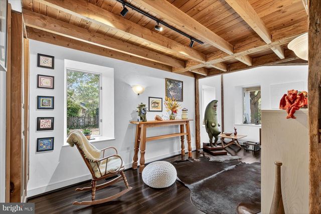 464 LOCUST LN, Littlestown, PA 17340