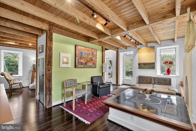 464 LOCUST LN, Littlestown, PA 17340