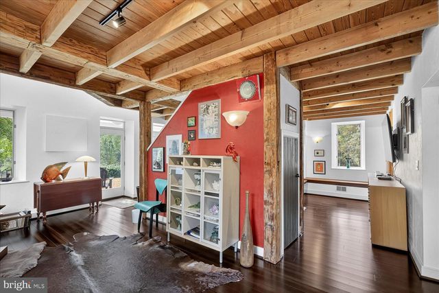 464 LOCUST LN, Littlestown, PA 17340