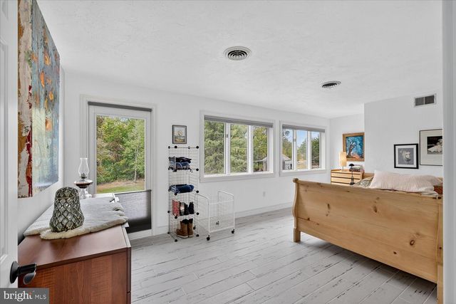 464 LOCUST LN, Littlestown, PA 17340