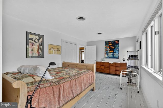 464 LOCUST LN, Littlestown, PA 17340