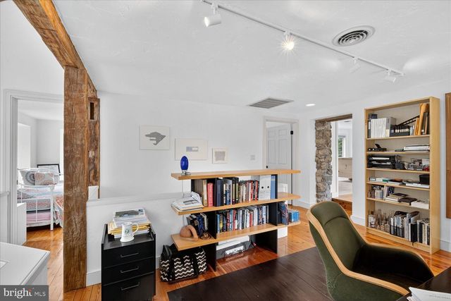 464 LOCUST LN, Littlestown, PA 17340