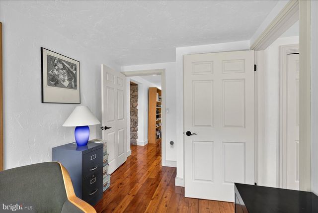 464 LOCUST LN, Littlestown, PA 17340