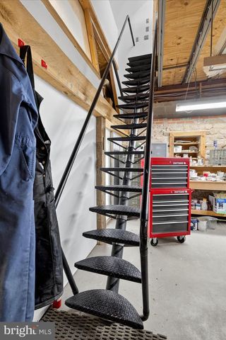 464 LOCUST LN, Littlestown, PA 17340