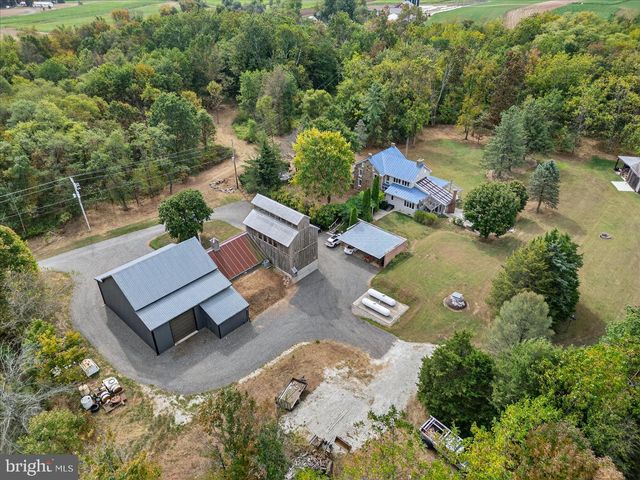 464 LOCUST LN, Littlestown, PA 17340